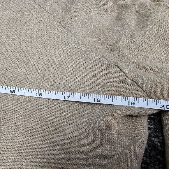 BOGO🎀Merona Cream Sweatshirt- Size Large - Picture 2 of 2